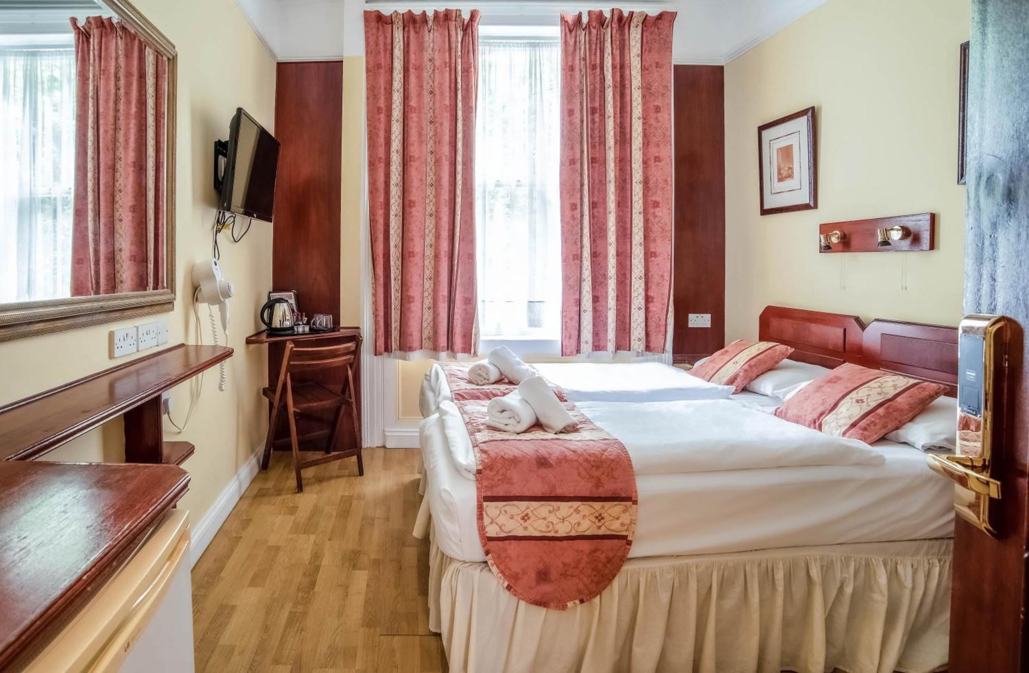Dolphin Hotel London Bagian luar foto